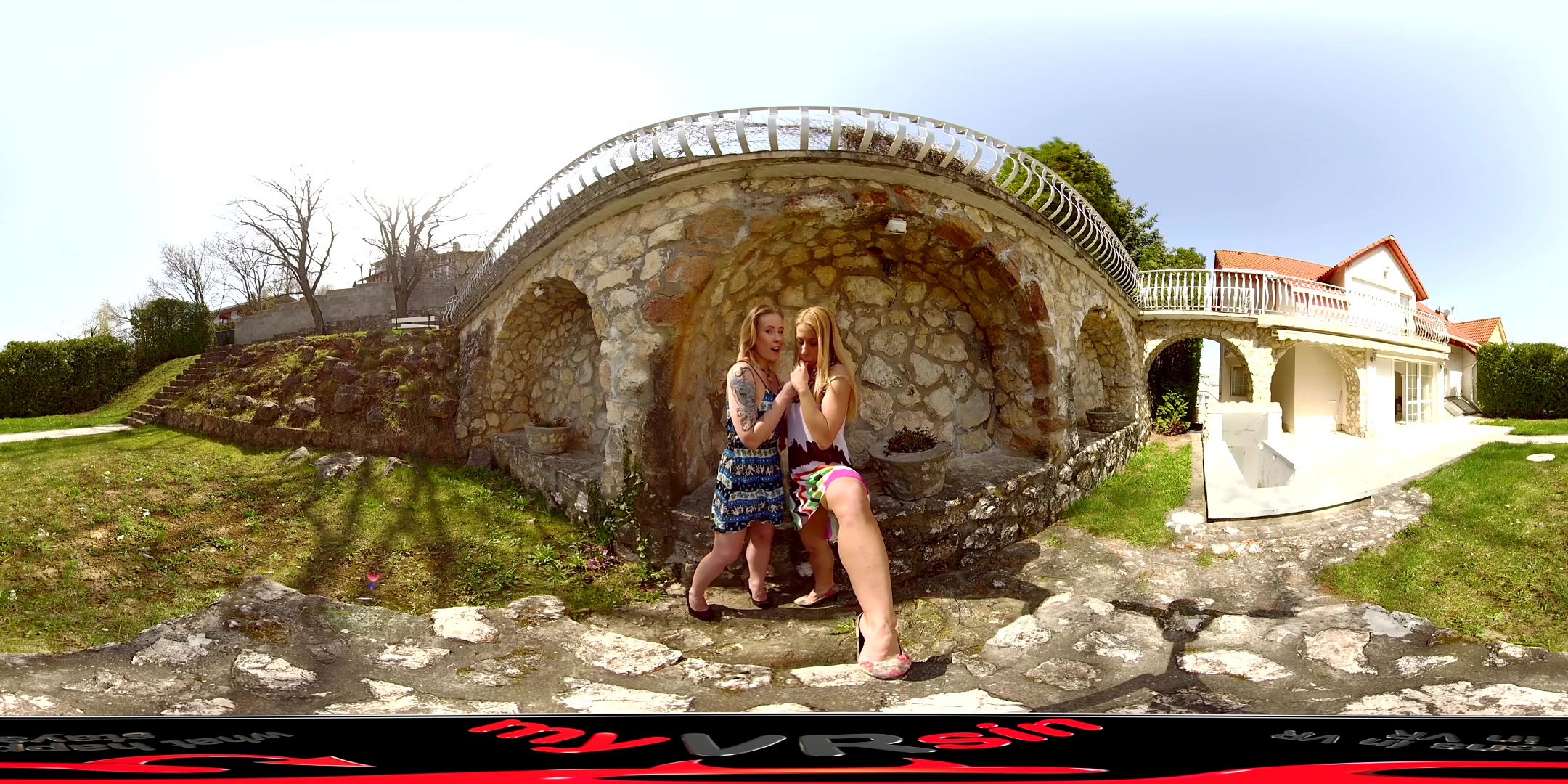 Nikky Thorne & Minnie Manga in Two Sexy Ladies Love To Tease You - myVRsin