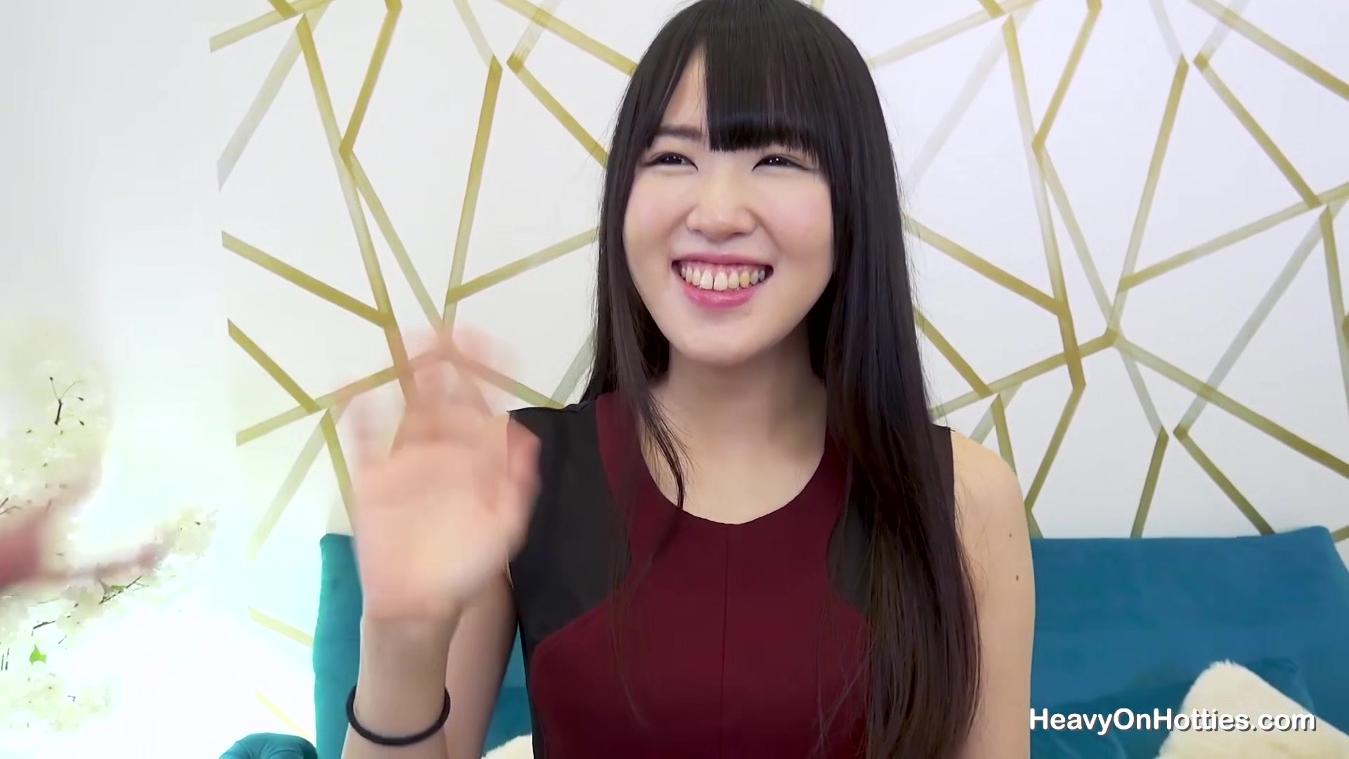 Lost in Translation With Mai Honda - HeavyOnHotties