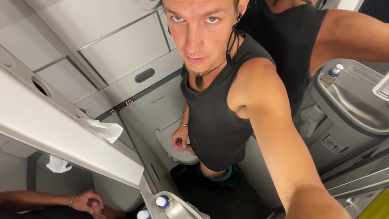 Airplane Fun - 4k 60fps