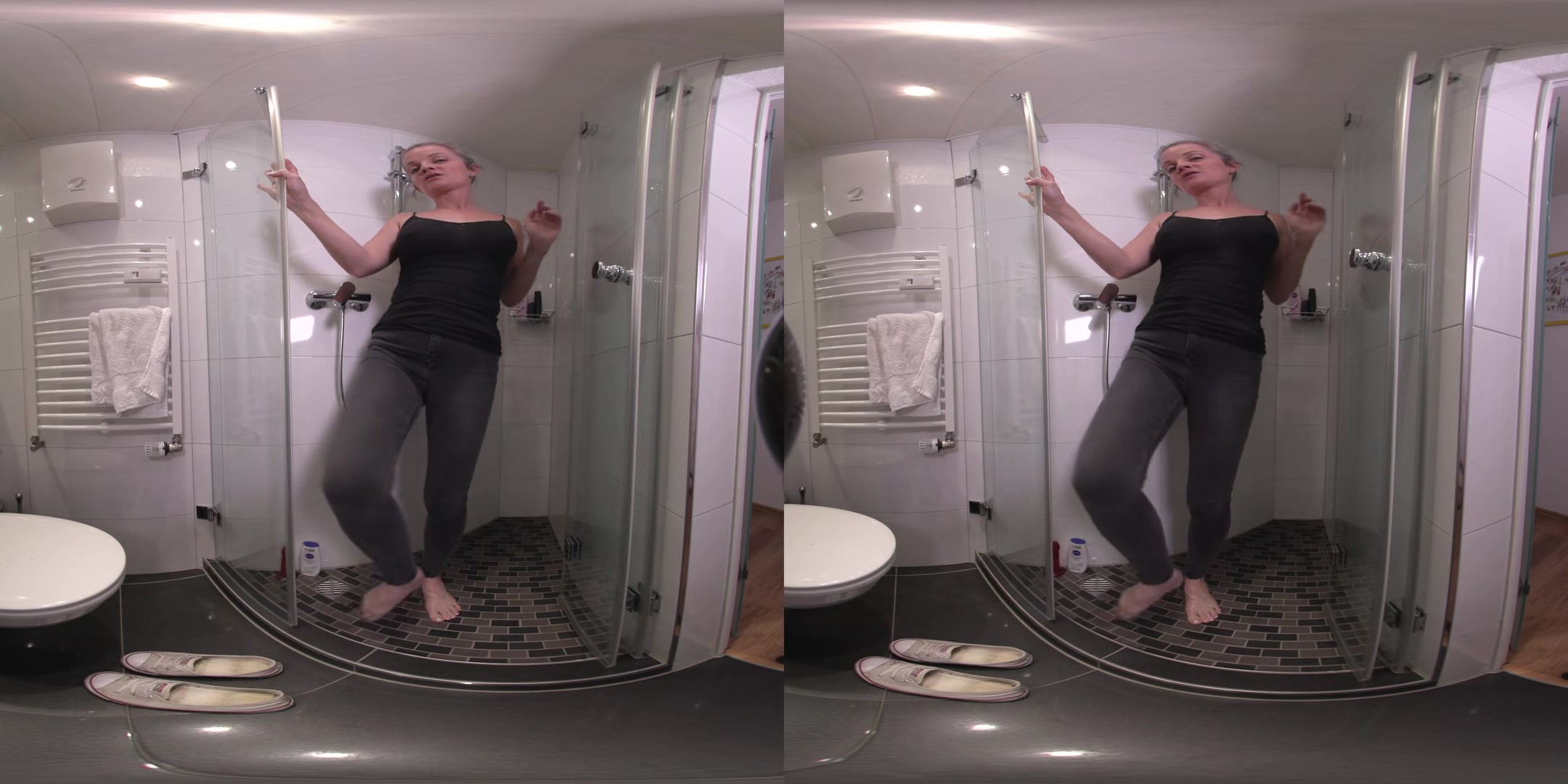 The Shower - Sabdeluxe - Vr Porn Video