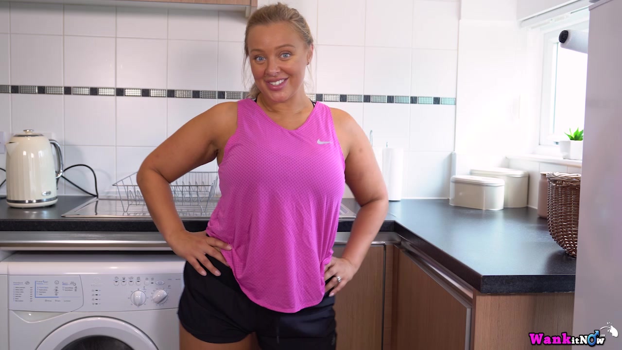 Beth - Pre-Wank Workout - Sexy Videos - WankitNow
