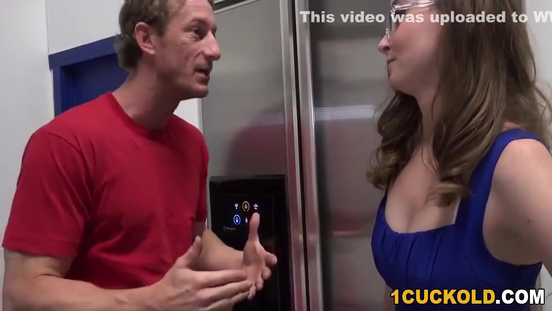 Fucks Bbc In Front Of Her Cuckold Bf 8 Min - Jay Taylor