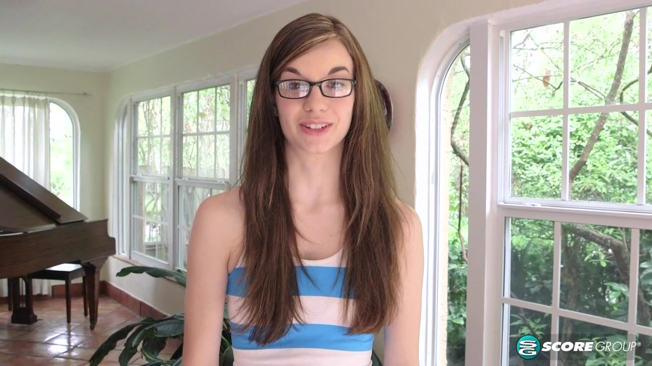 College Athlete Gets Fucked - Naughtymag