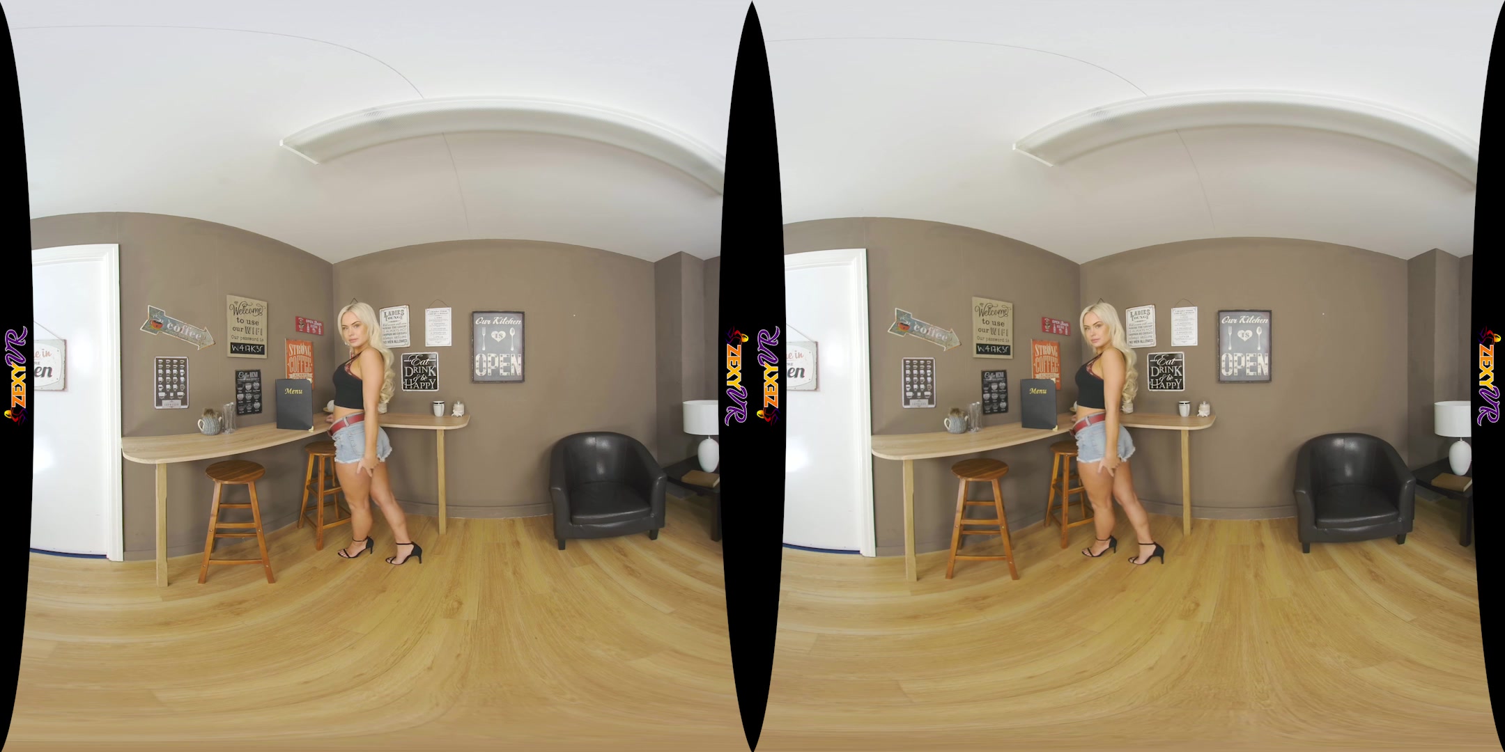 Naked Coffee featuring Louise - ZexyVR