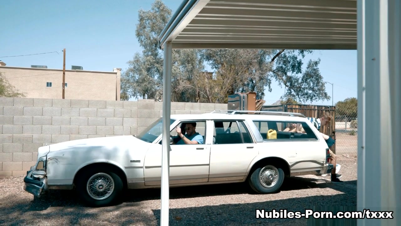 Chloe Cherry & Hannah Hays in Jizzwold Family Vacation 1 - NUBILESPorn