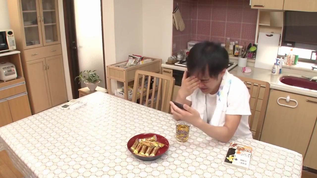 trưa hè nóng bức