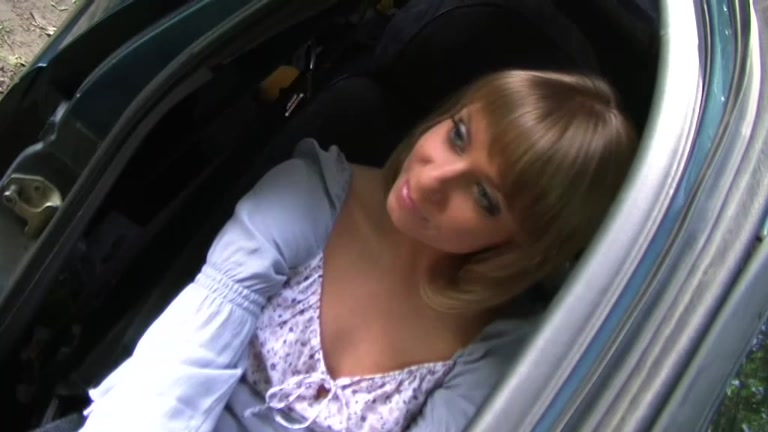 Blonde girl fucked on the roadside
