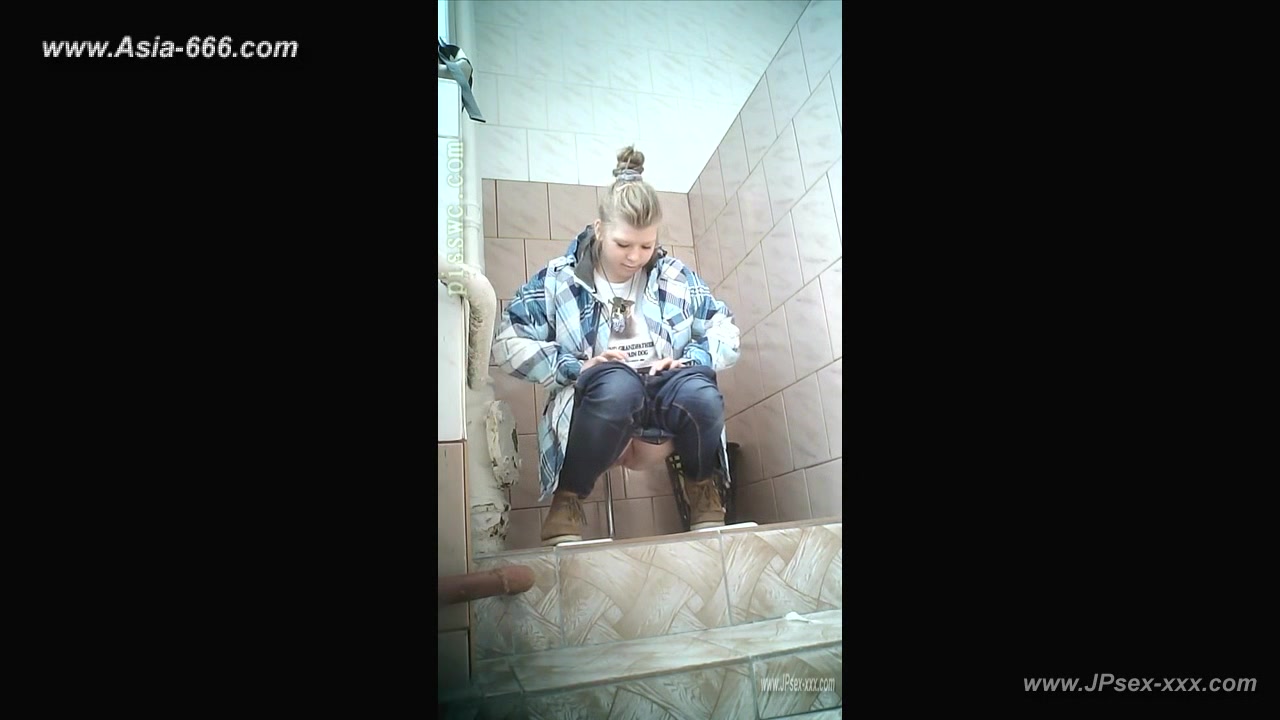 peeping blondes go to ***
