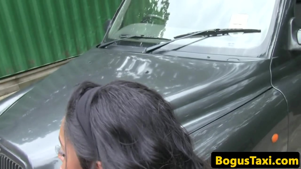 Ebony taxi beauty railed through sluthatch