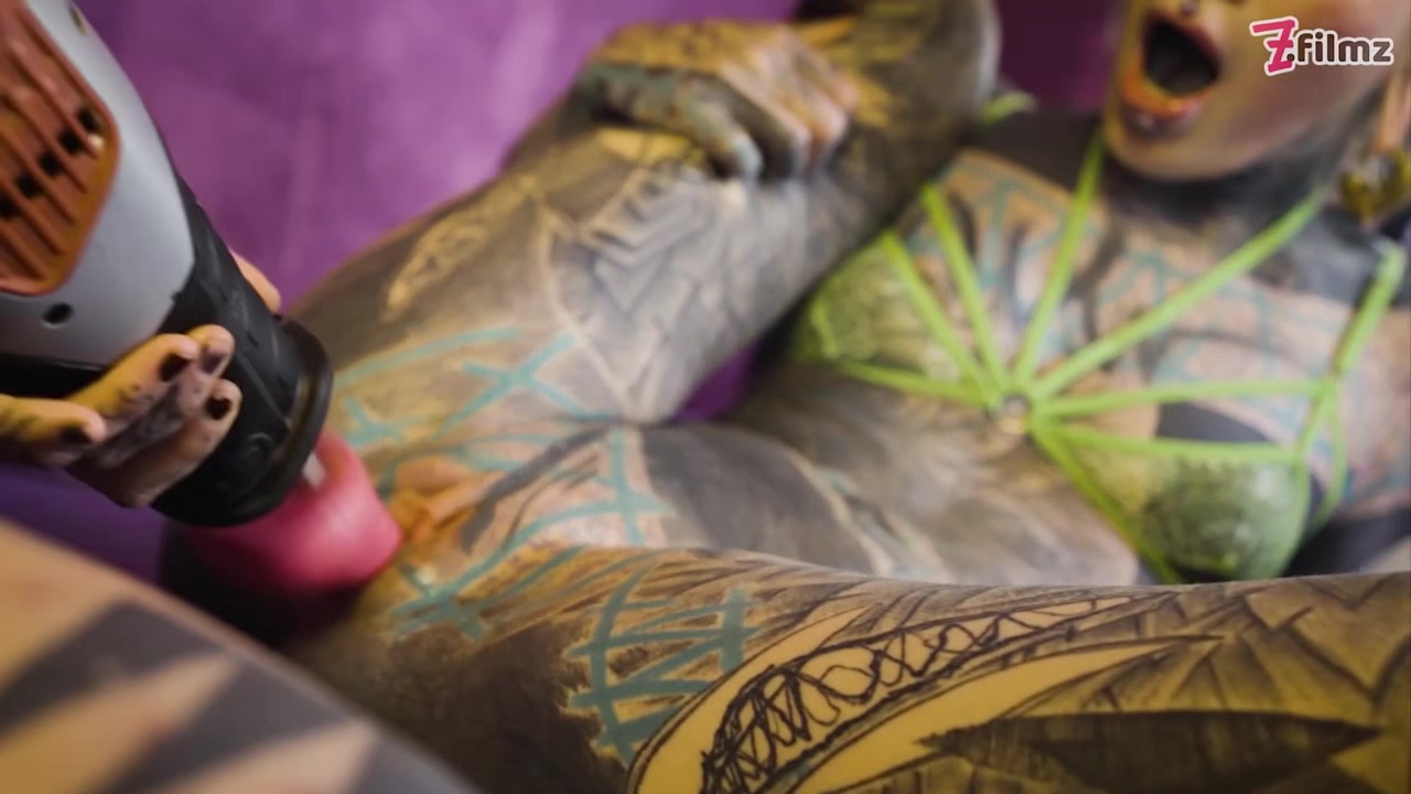 Cute Tattoo Lesbian Sex - ZFilmzOriginals