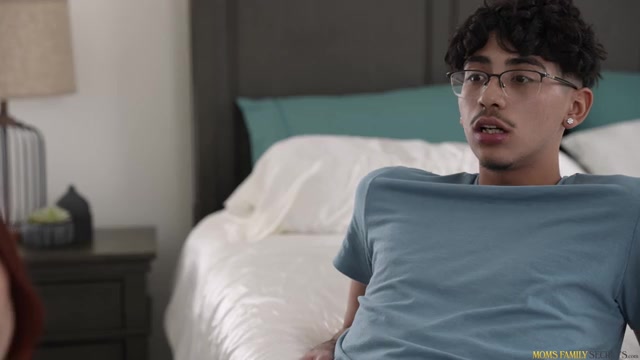 Youre In Good Hands - S2:E9 - Momlover