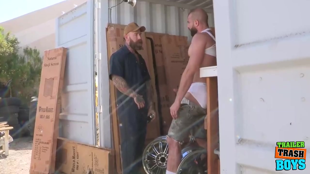 Jack Dixon In Rims And Raw Fucks Donny Argento