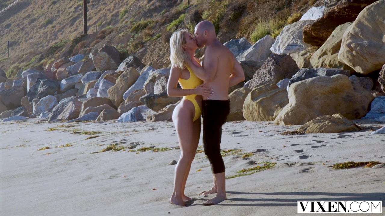 VIXEN Natalia Starr is the best GF you could ever dream of
