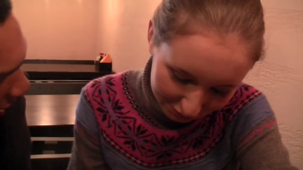 Hotty sucks for cash in a restaurant