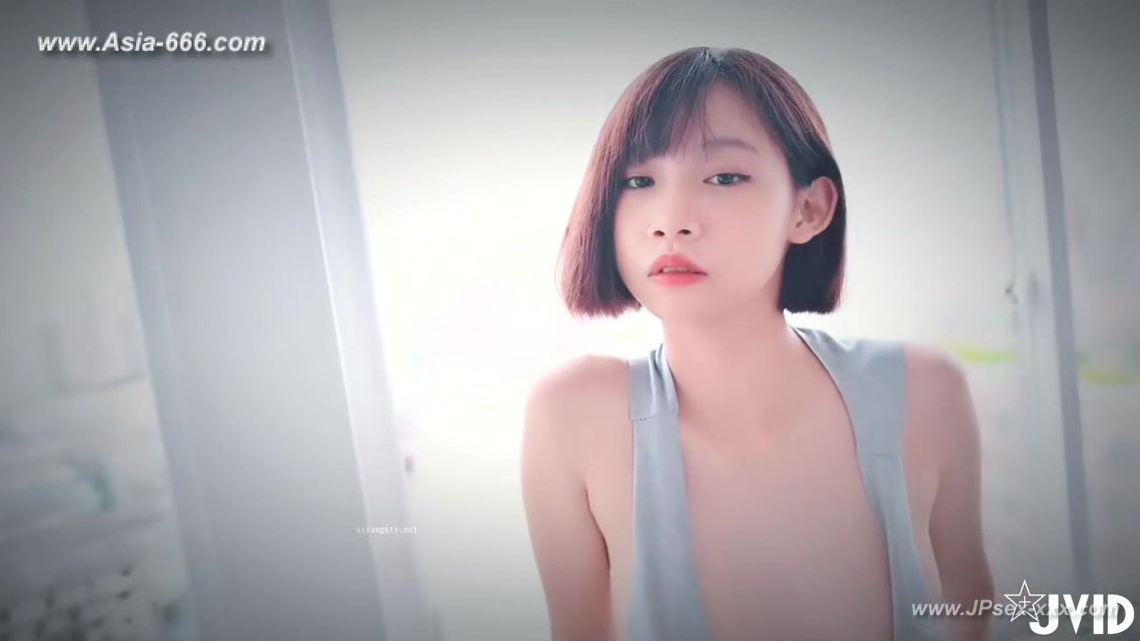 chinese model posing nude.152