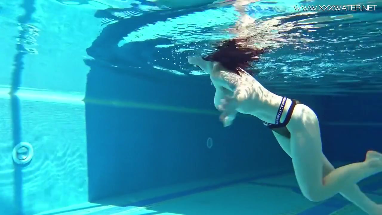 Swimming Pool Dark Hair Big Ass Babe Sheril