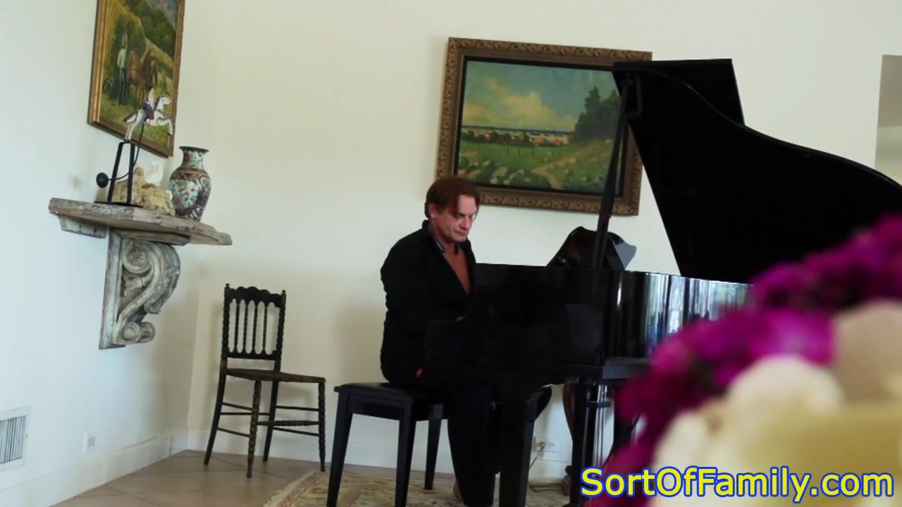 Black stepteen pussypounded by the piano