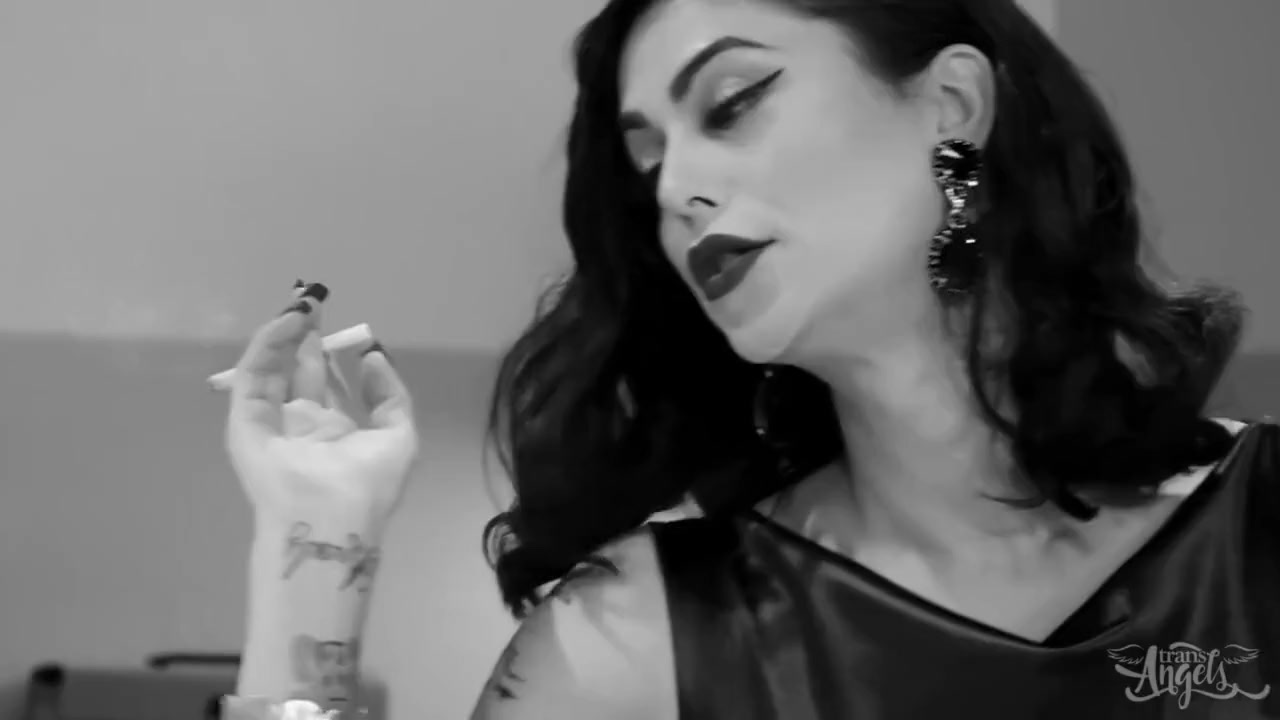 Domino Presley - The Detective And The Dame
