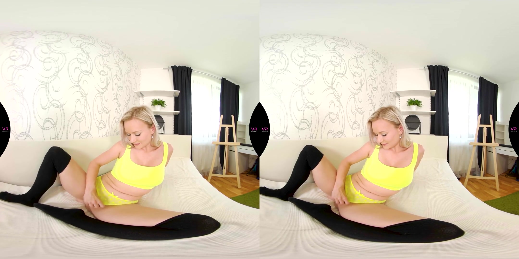 Big Boobie Lily With Two Dildos