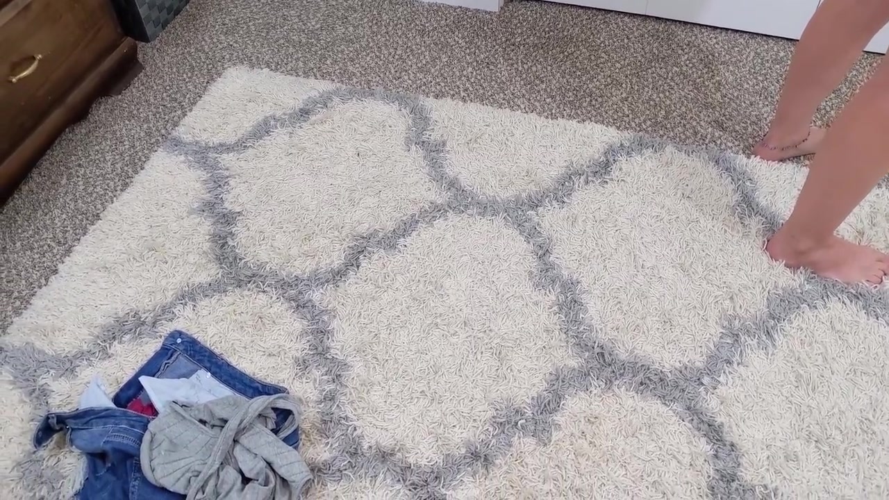 Department Store Girl Sucks Your Cock In The Dressing Room