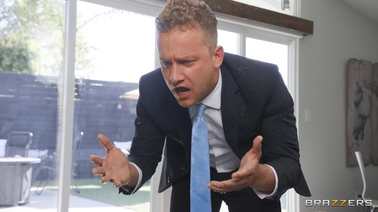 Skylar Snow - Squirting Up The Salesman On Pornhd With