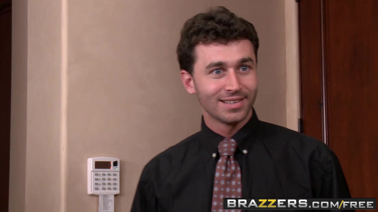 Big tit pornstar Sienna West wants some anal - Brazzers