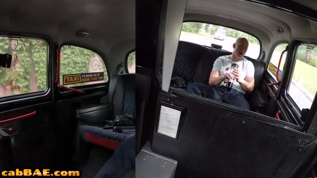Outdoor fucked cab driver babe enjoys sex with her customer