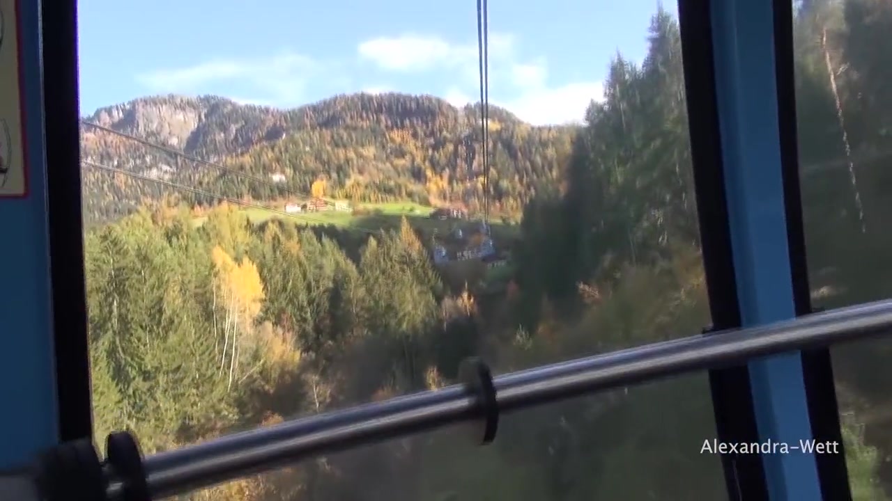Alexandra Wett - Publik Extrem! Mitten In Der Gondel Arsch Gefickt