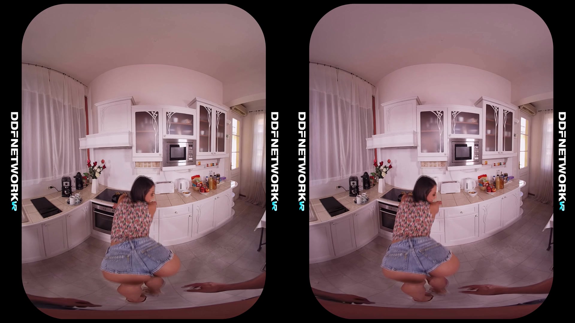Suzy Rainbow in Cupcakes with Suzy - DDFNetworkVR
