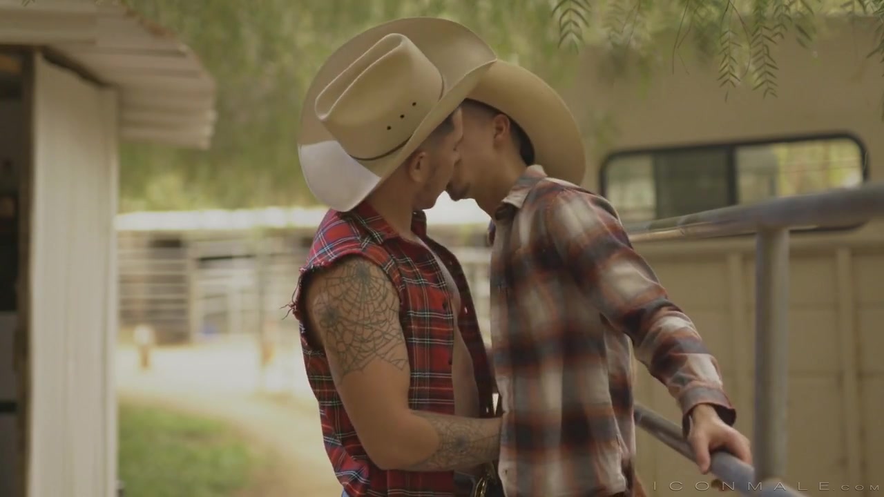 Clark Davis And Vincent O’reilly In Masturbating Together