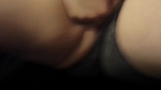 WIFEY MASTURBATING QUEEF SQUIRT FINGERBANG!