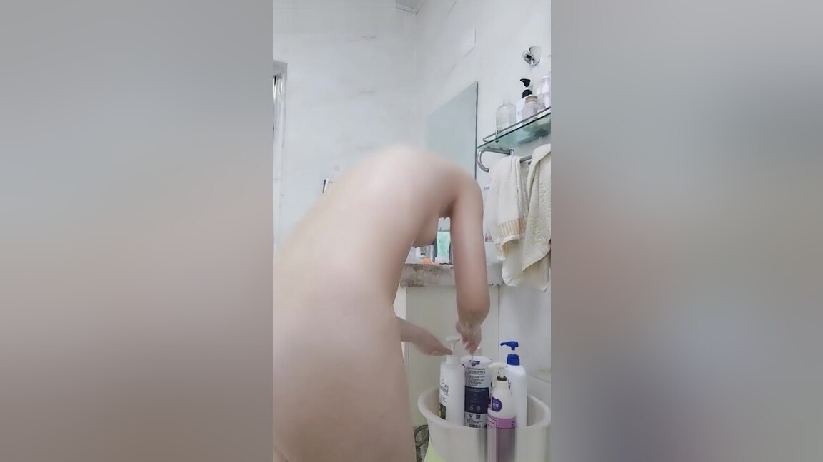 Asian teen 18+ Posing Homemade