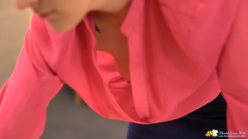Gracie in Downblouse - DownblouseJerk