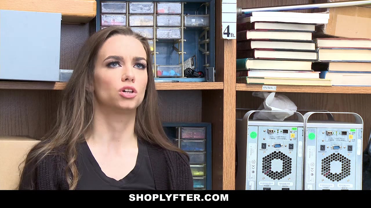ShopLyfter - teen 18+ Thief Gets Cocked