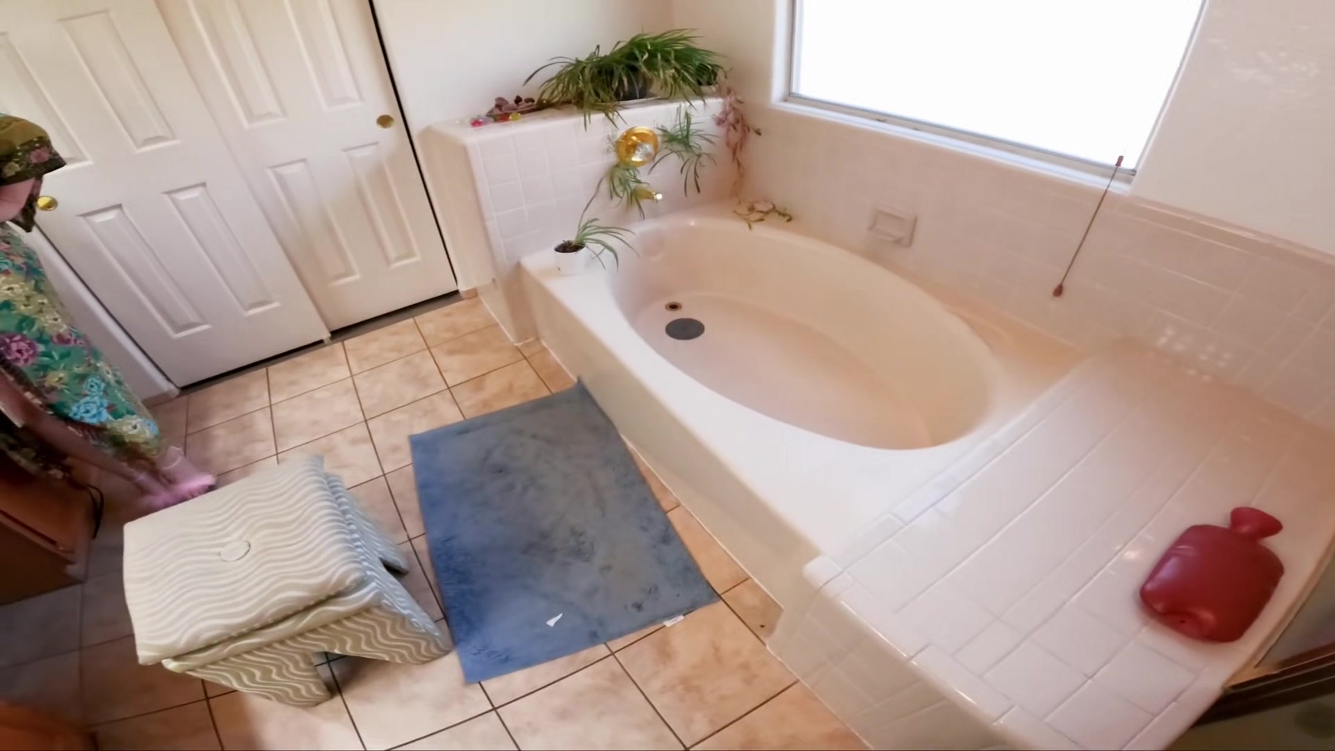 Hot Wife Fucks The Contractor For A Cheap Remodel