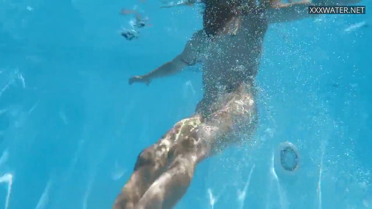 Hottest Petite Tightest Babe Underwater - Bonnie Dolce