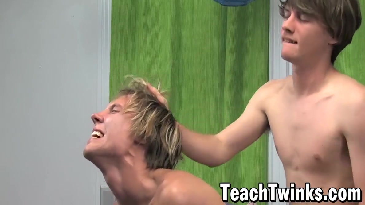 Kaiden Ertelle And Jeremy Sommers In Bottom Anal Plowed By Dominant
