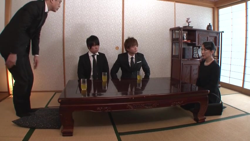 Chino Ogata The Widow Who Apologizes With SEX In Front Of Her Husband's Portrait - Caribbeancom