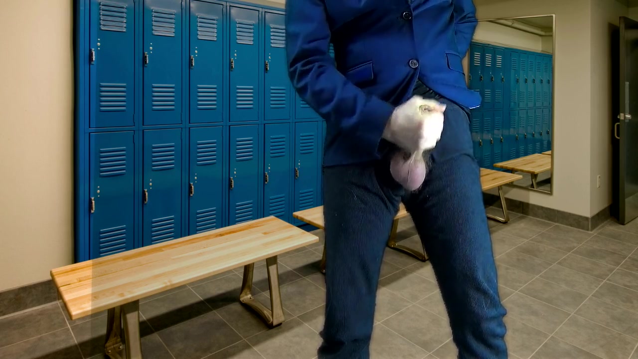 I Found Another Locker Room To Masturbate In