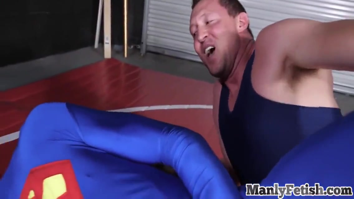 Gay Porn - Bottom Barebacked By Wrestler Hunk In Spandex 7 Min