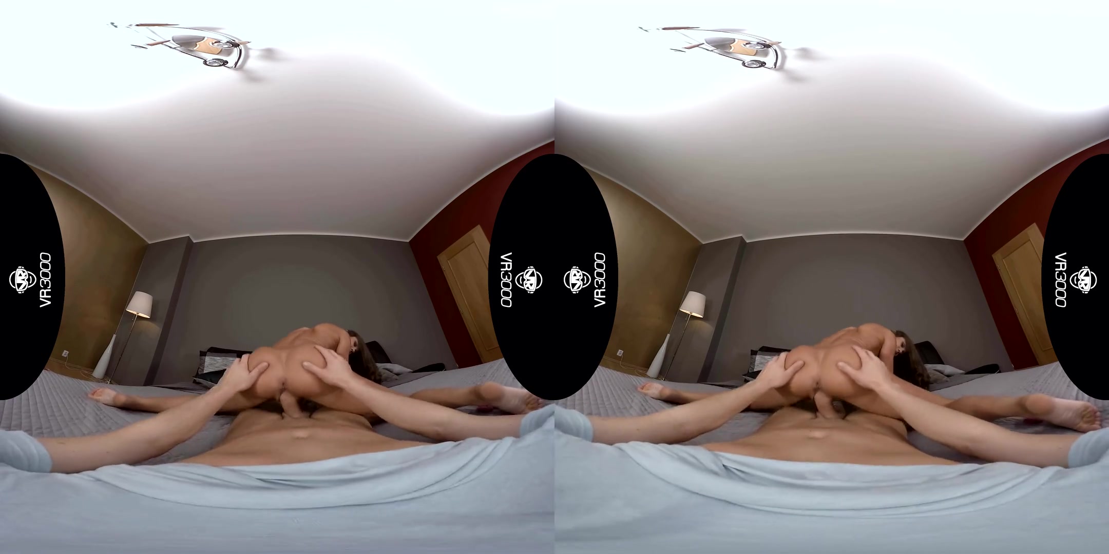 Alyssa Reece in Hot Ones - VR3000