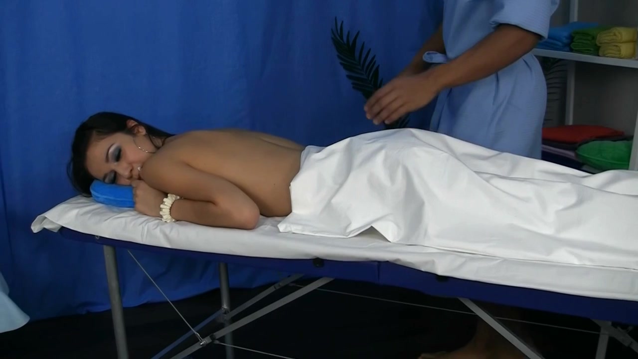Hawt massage with sexy unbelievable brunette hair