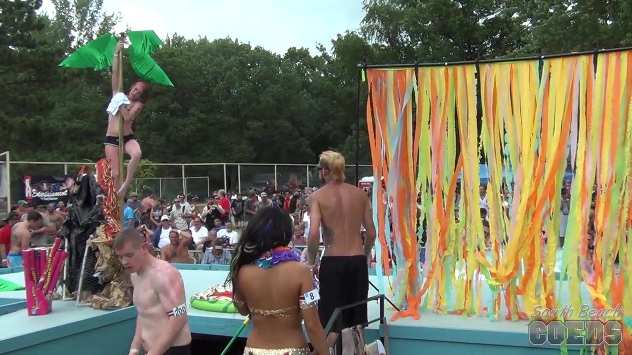 2015 Festival Photos And Video From Saturday Shot By Assdragon - SouthBeachCoeds