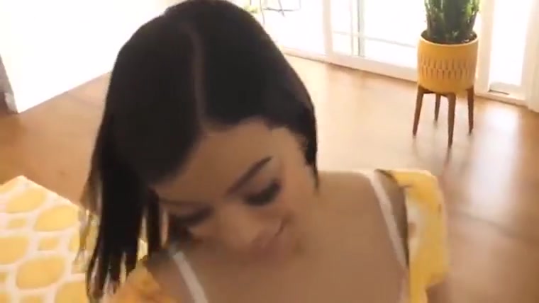 American stepbrother trying to break the seal of his stepsister