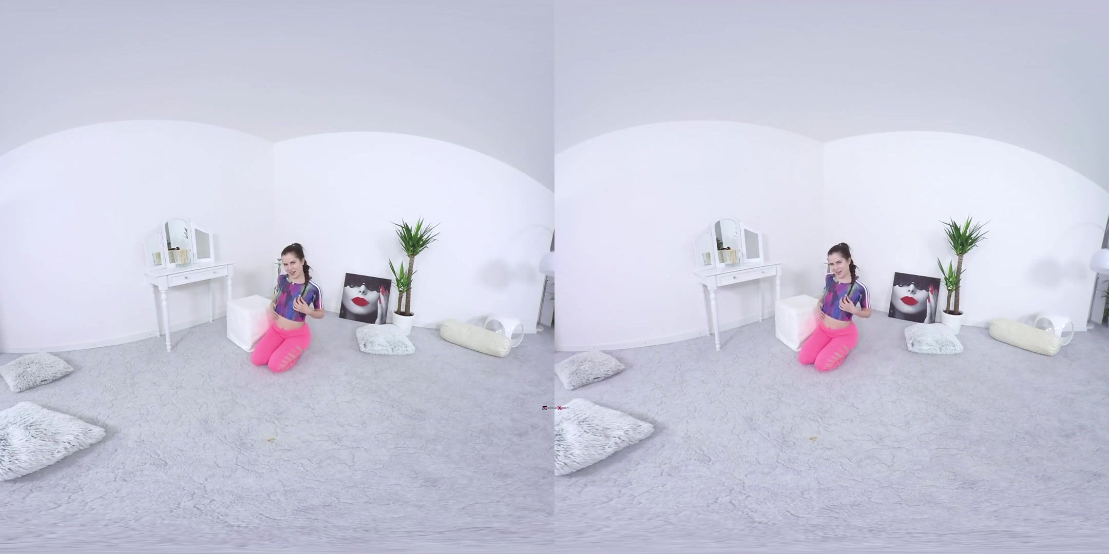 Cassie Fire in teen 18+ Gymnast Stretching - VirtualXPorn