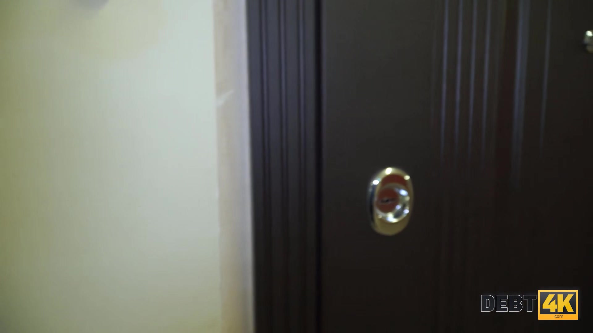 DEBT4k. Smart collector tricks attractive debtor into coition on couch