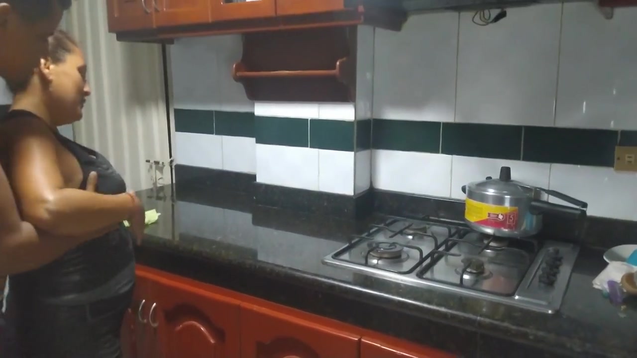 I Give My Stepmother A Delicious Oral In The Kitchen Before Step dad Arrives