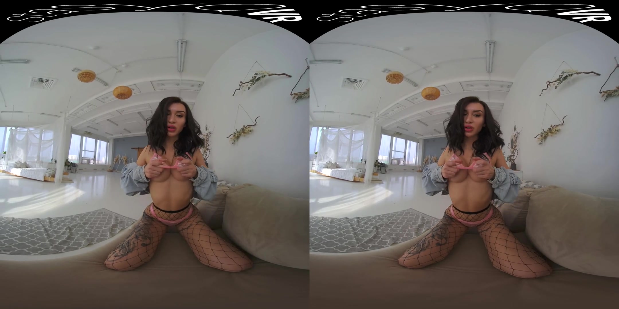 The Rose's Thornes - Busty Babe High Class Solo Striptease Ultra High Resolution VR