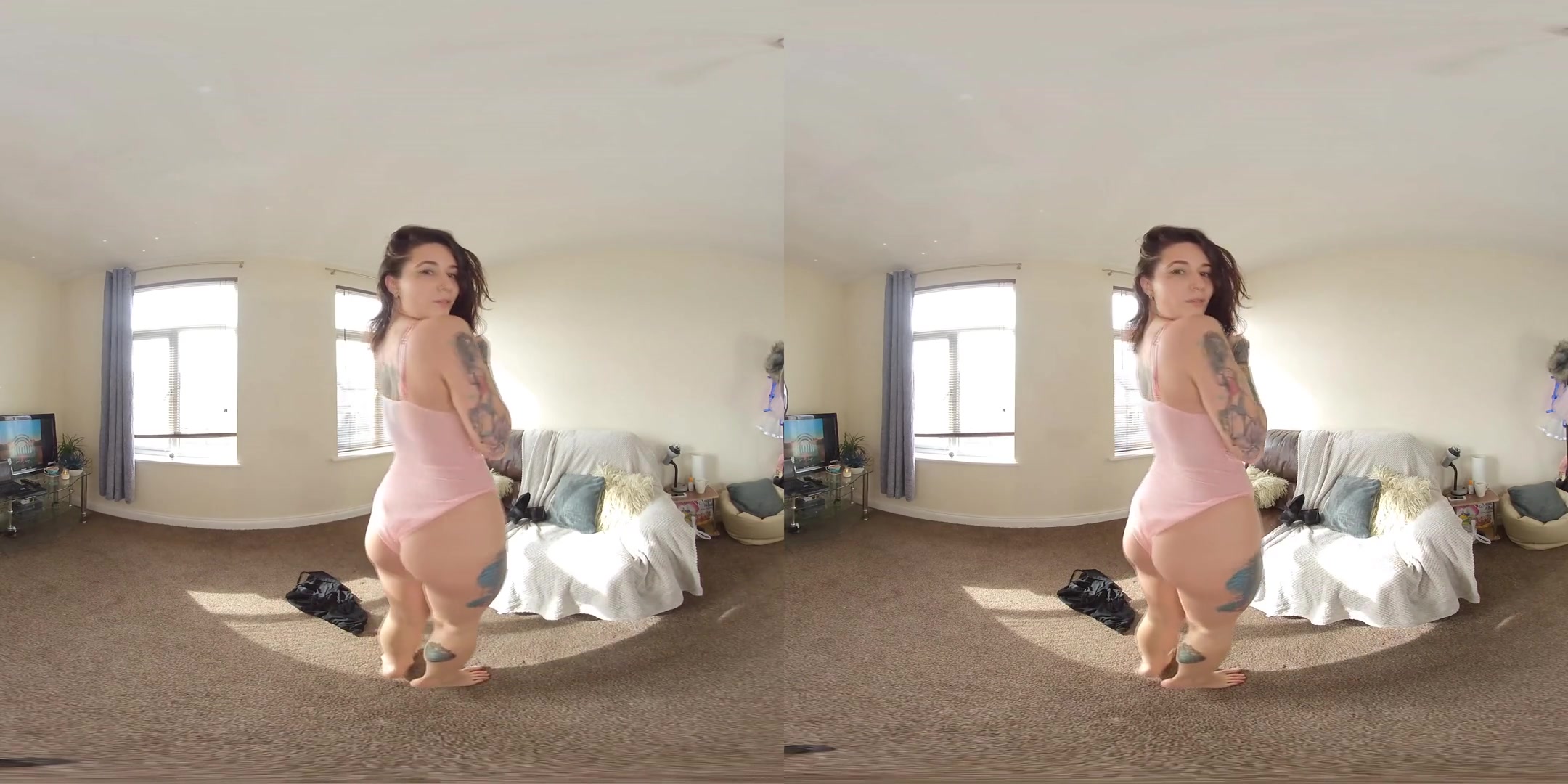 Rosie W Blonde - SexLikeReal