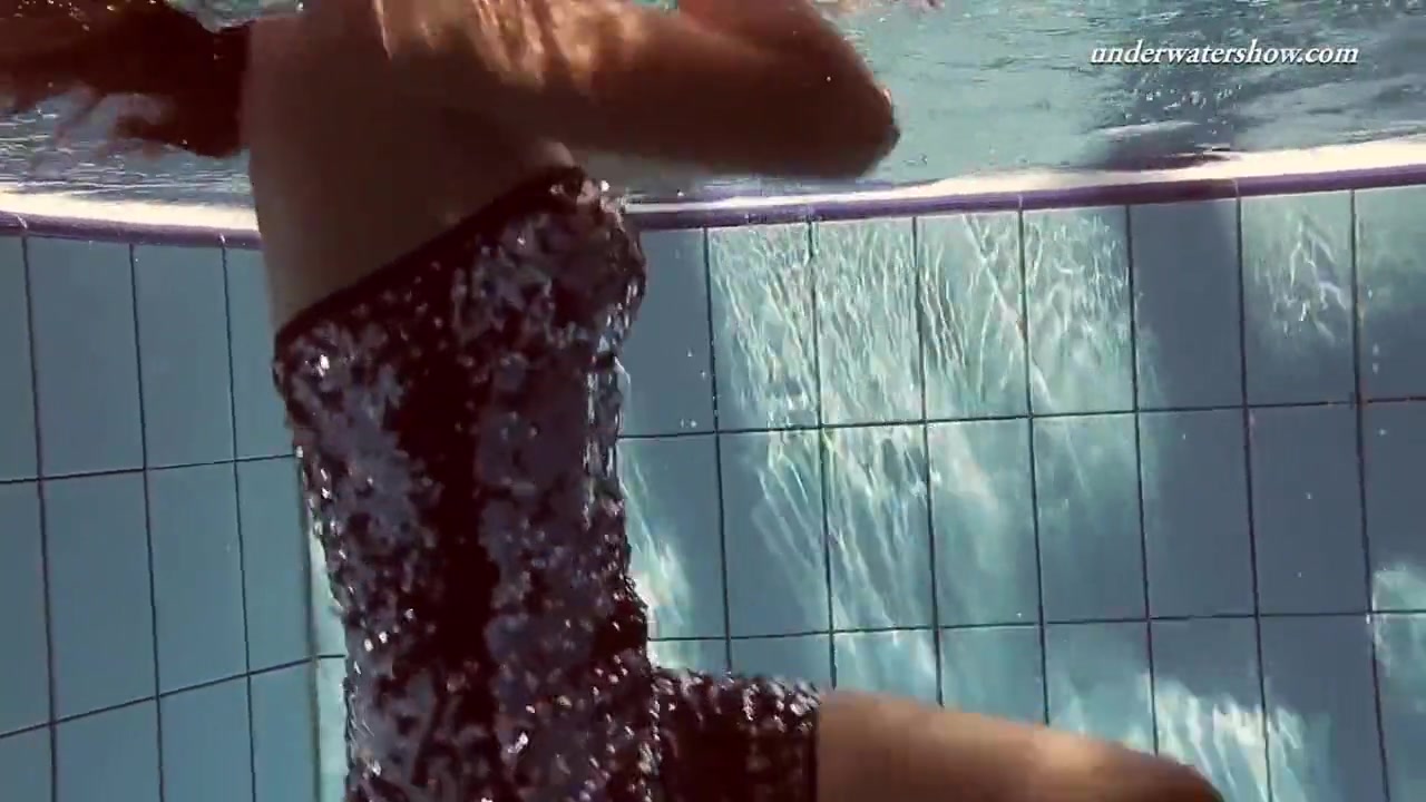 Sima Shows Her True Nature Underwater
